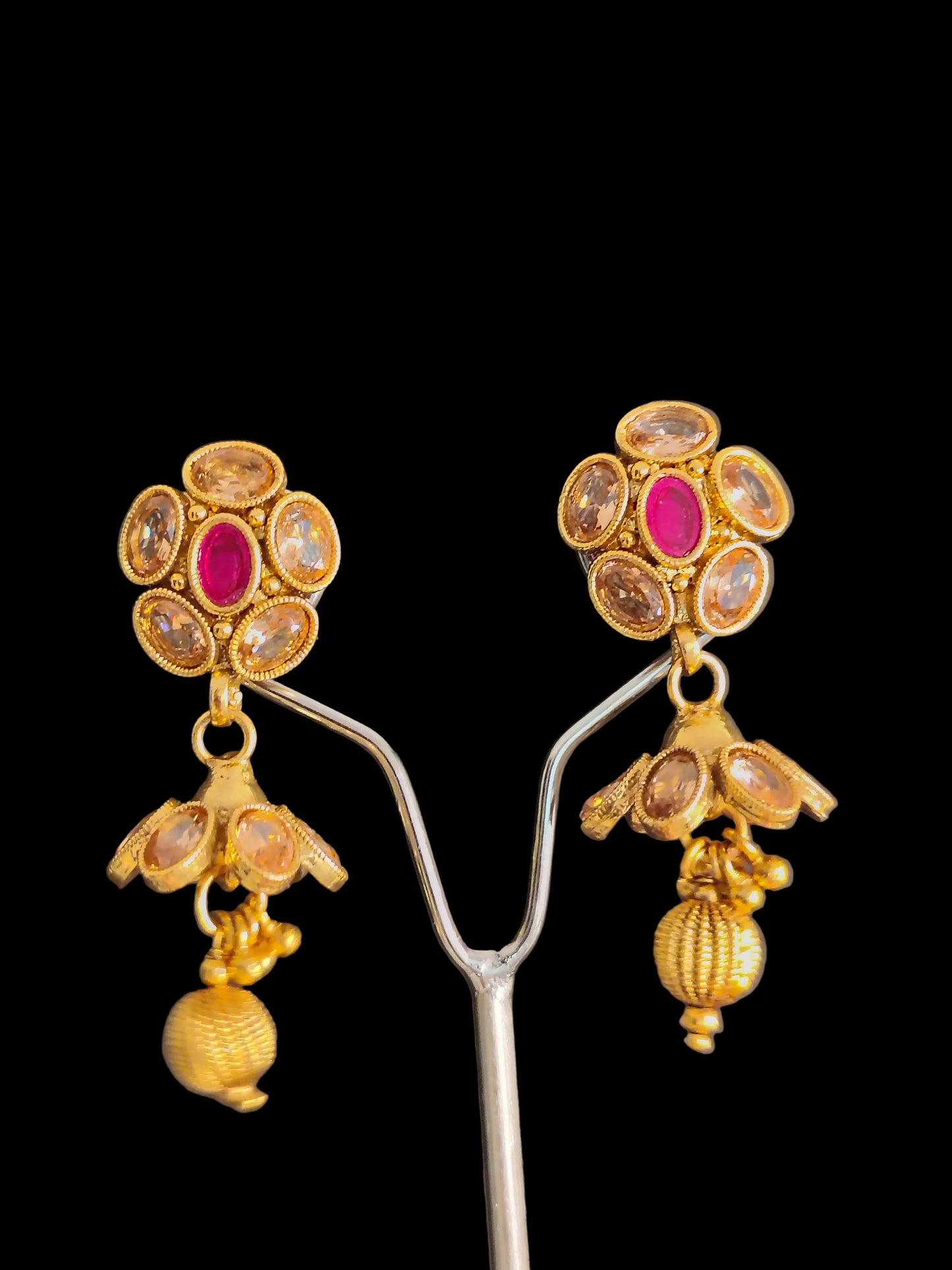 Golden shade Kundan Set With Earrings