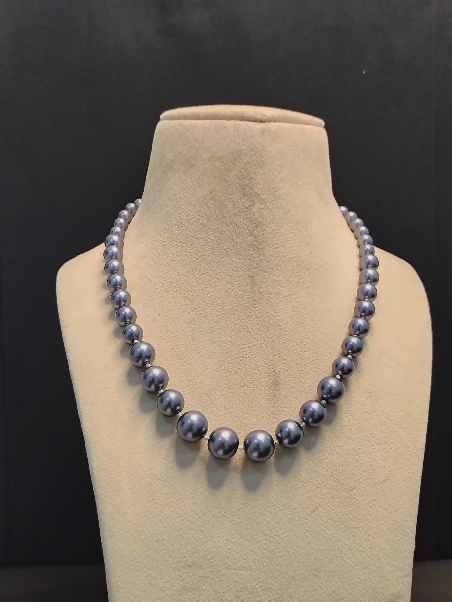 Elegant Mint  Bright Gray Pearl Necklace