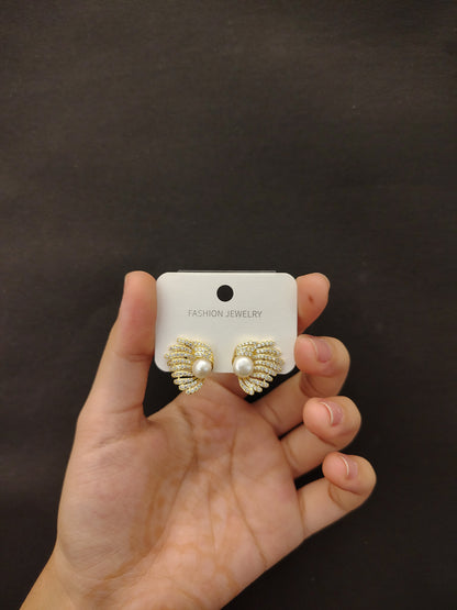 Pavé Seashell & Pearl Studs