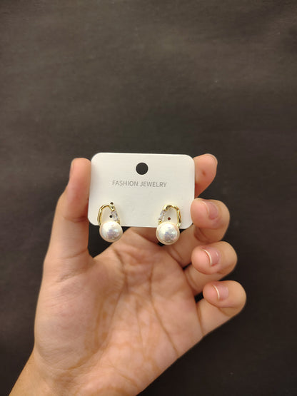 Linear Orbit Pearl Studs