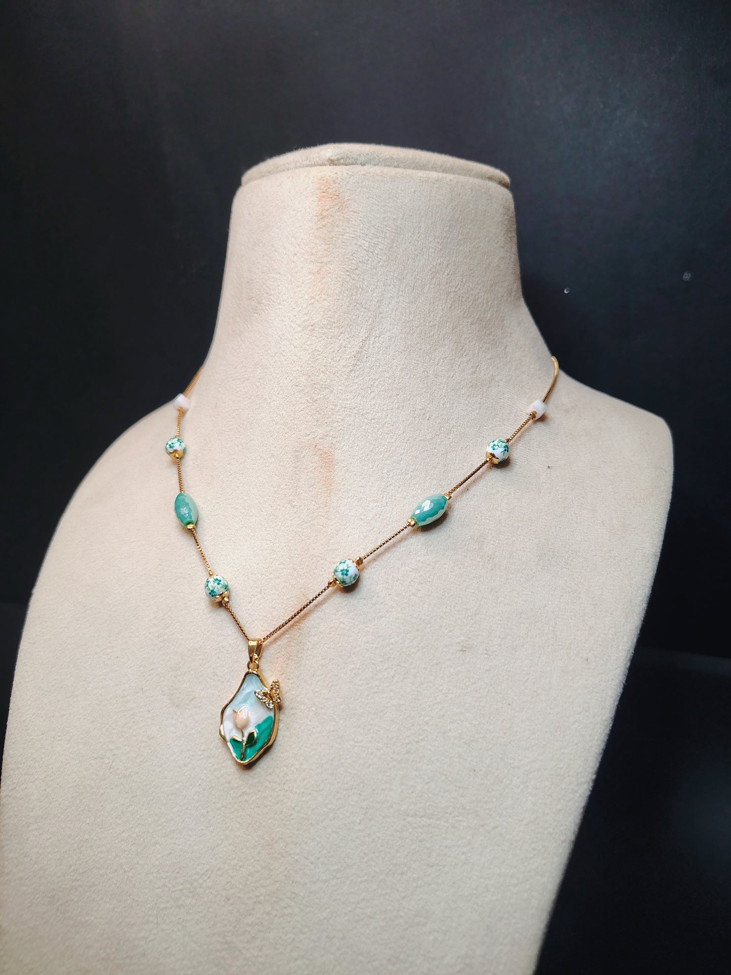 Fancy Gold Mala With Pendant DB00048