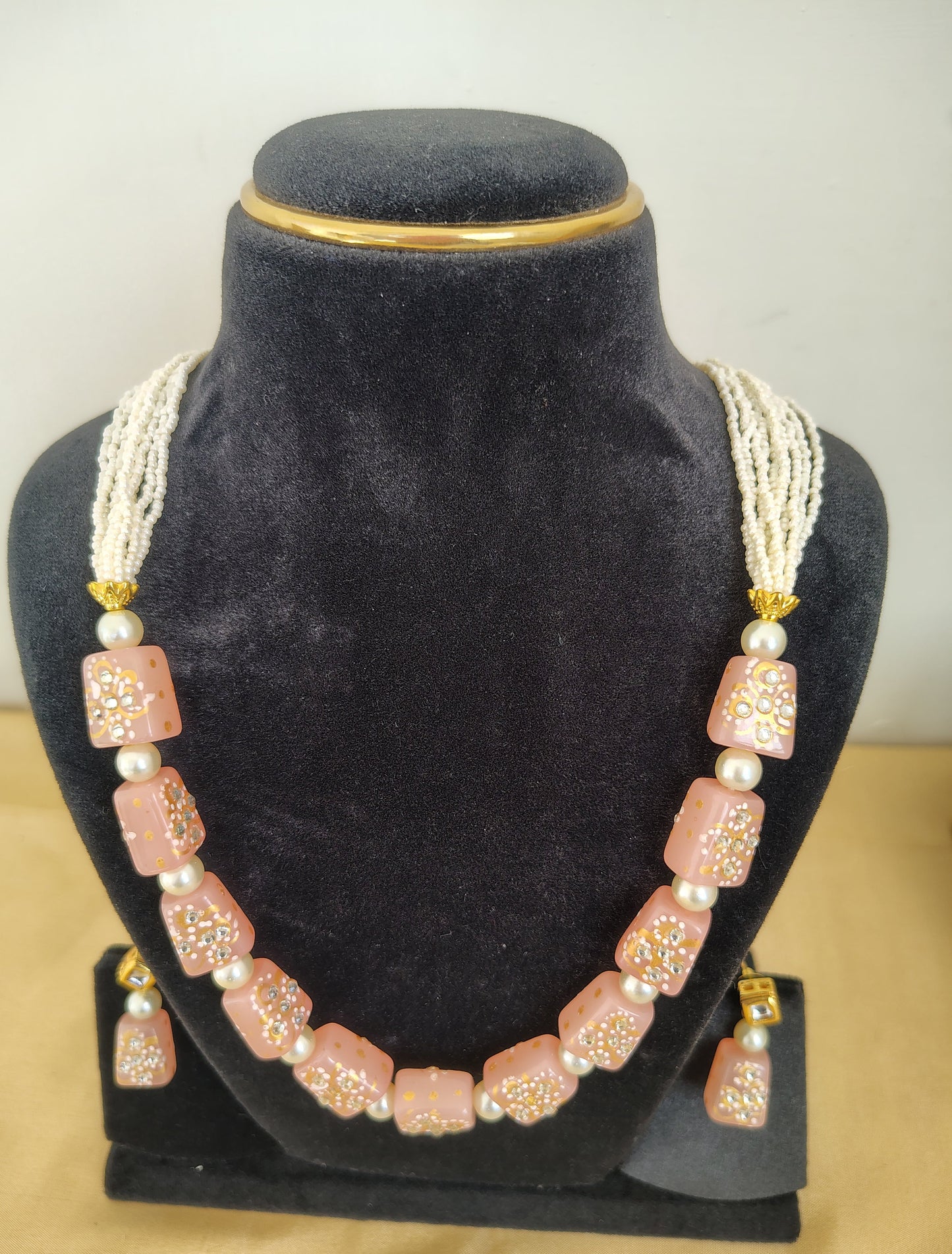 Ethereal Peach white Gold & Pearl Necklace With Matching Earings