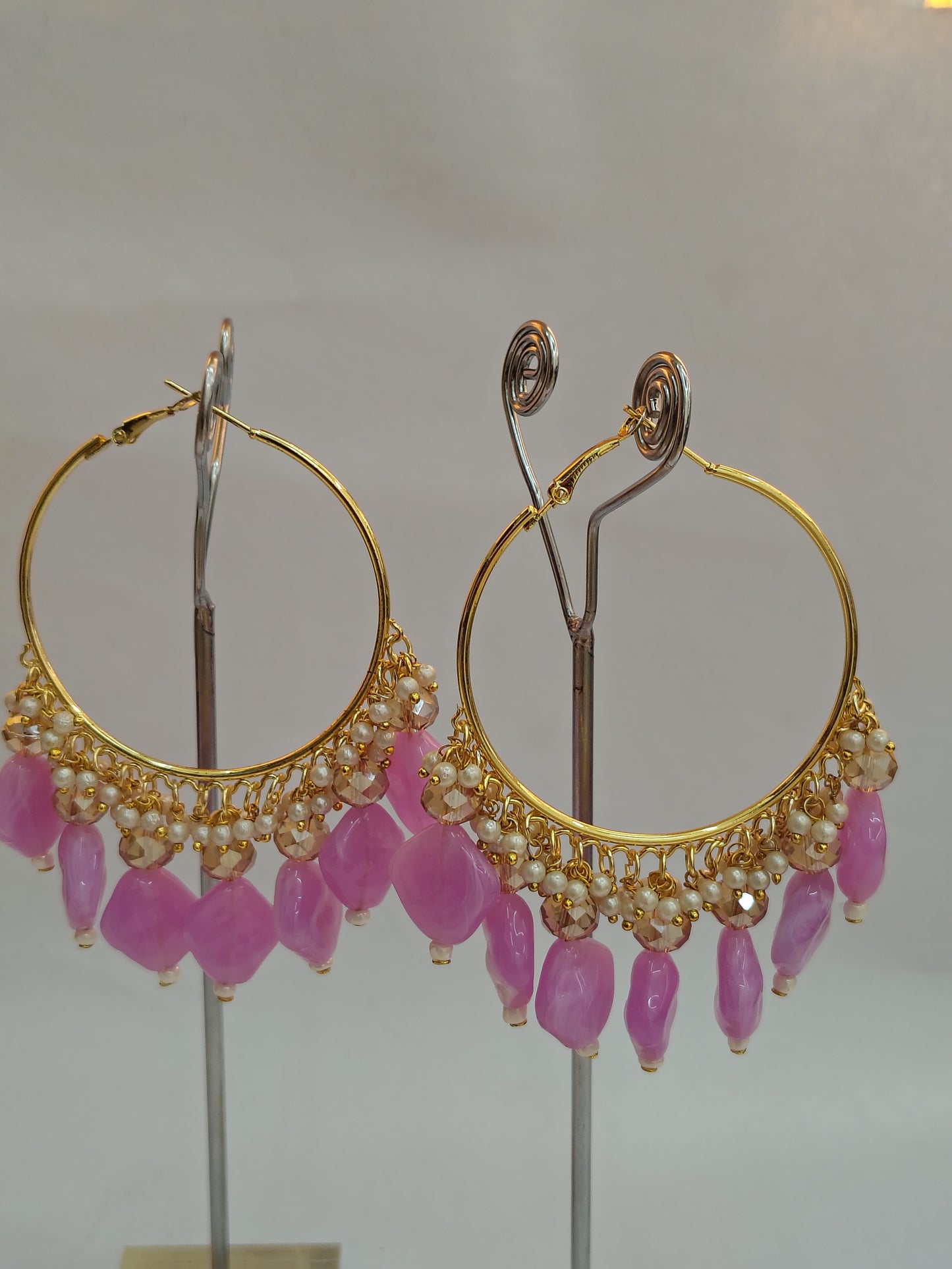 Golden Metal Hoop With Lilac Stone DB00226