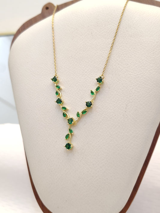 Green Tulip Necklace - 2 Western Earrings Free