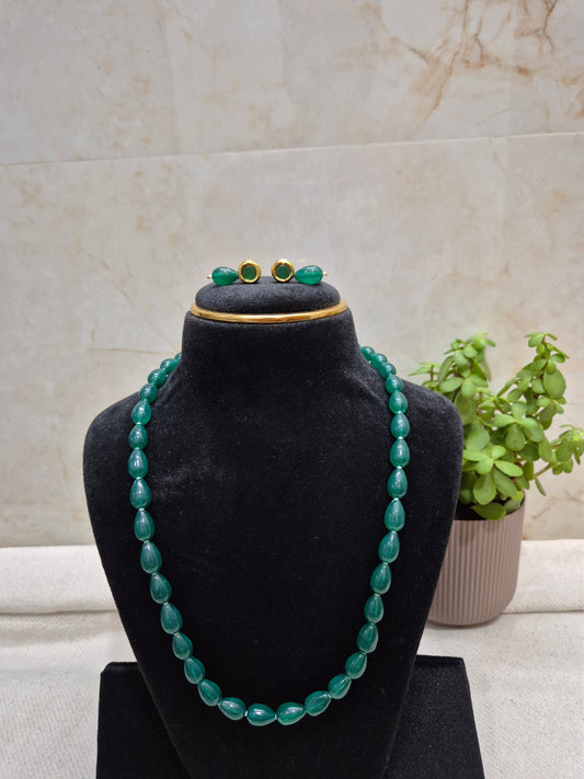 Green Drop Beads Necklace And Golden Metal Earrings