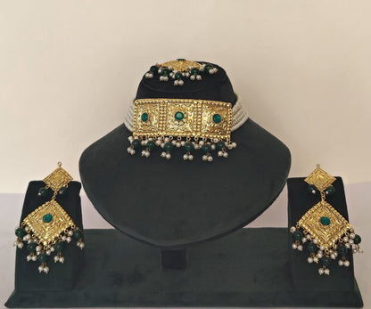 Royal Emerald & Gold Filigree Choker Set with Matching Maang Tikka and Earrings