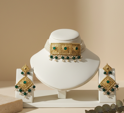 Royal Emerald & Gold Filigree Choker Set with Matching Maang Tikka and Earrings