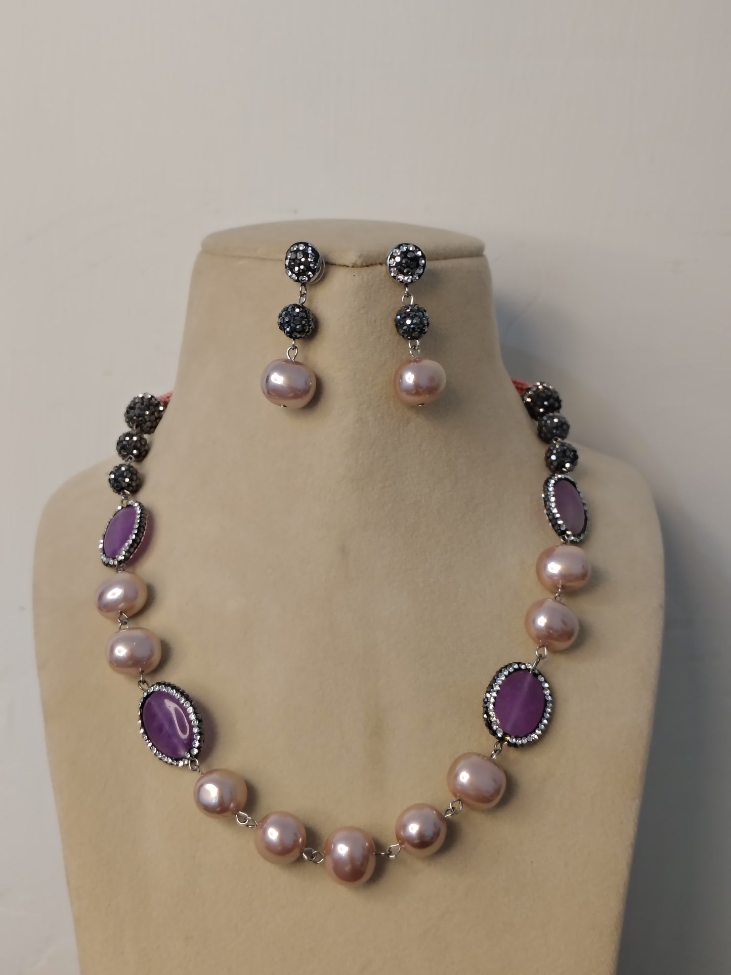 Multi Purple Shade Stone With Matching Earrings