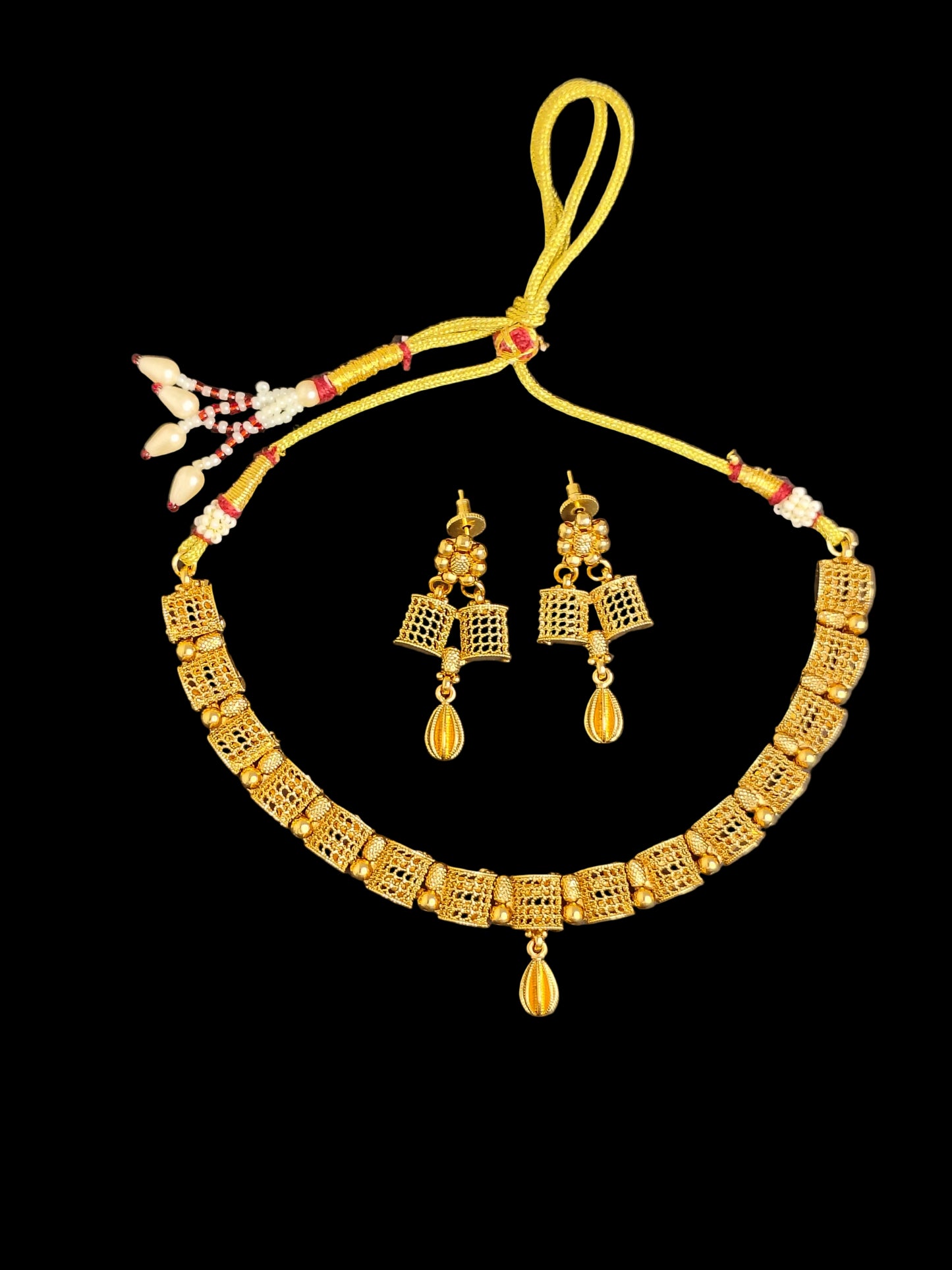 Golden Choker With Earrings Set