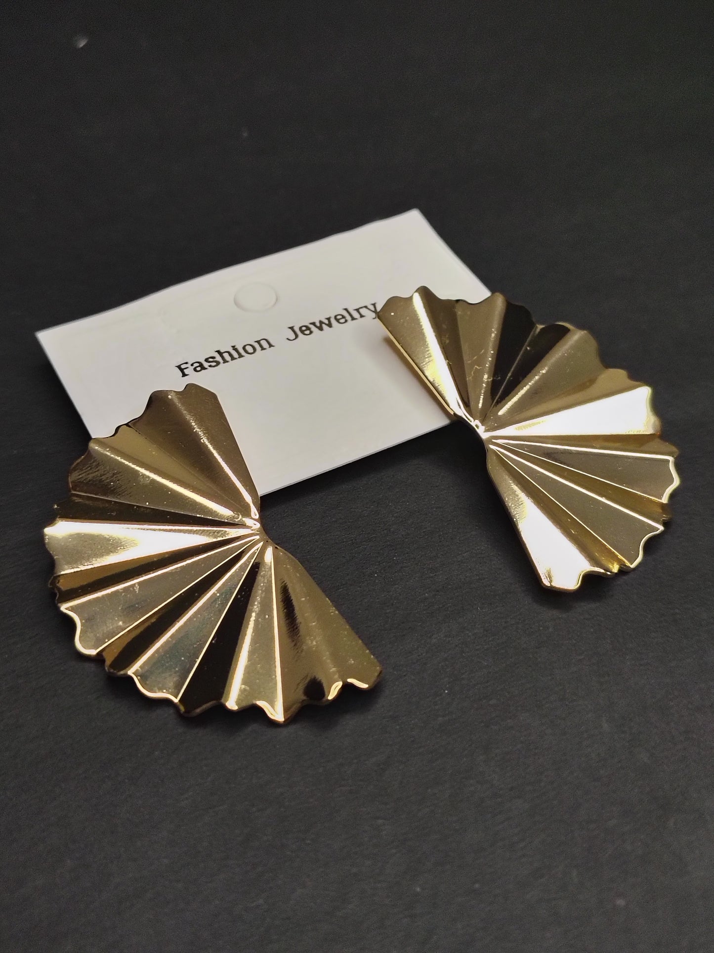 Golden Flower Shade Earrings